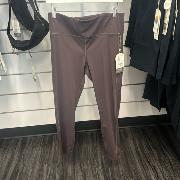 Vuori Stride Pocket Legging-Plum-NWT - Picture 1 of 6